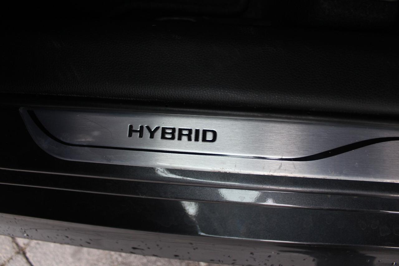 Toyota Yaris HYBRID TREND