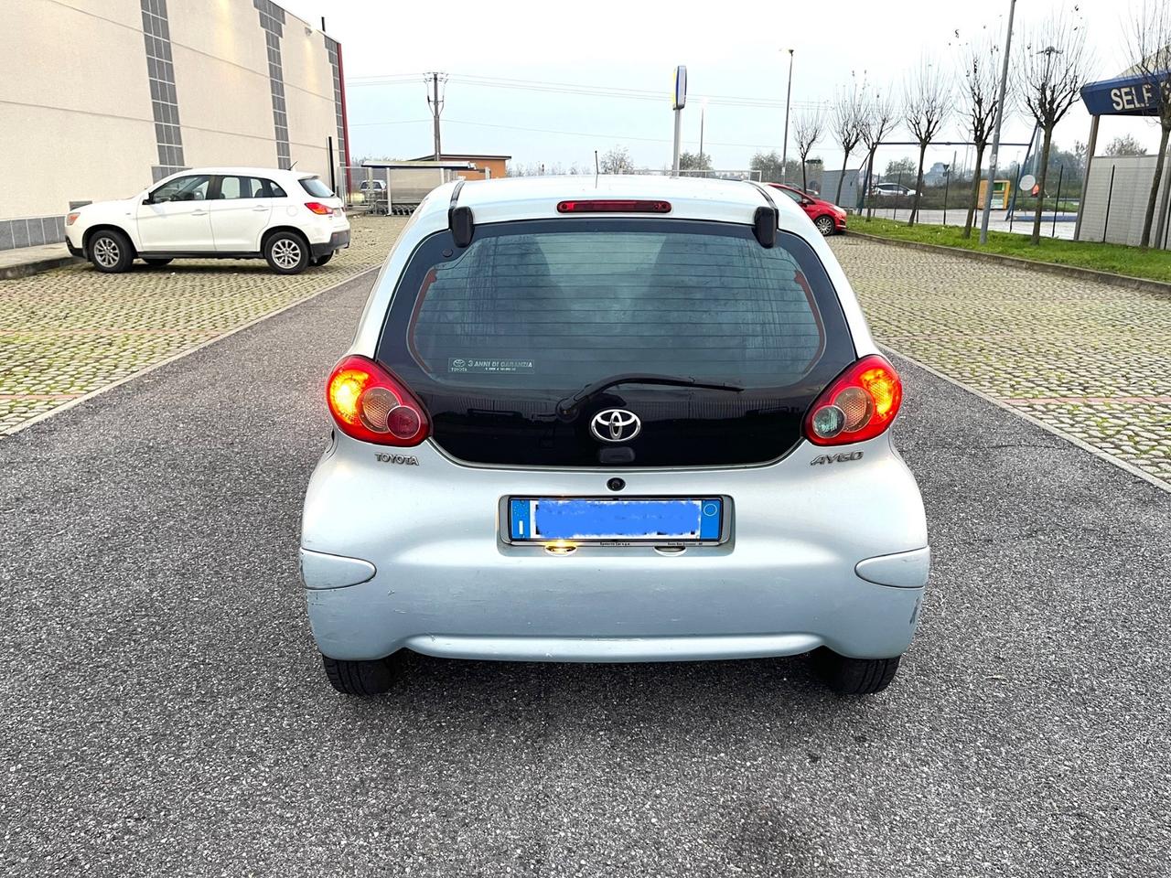 Toyota Aygo 1.0 12V VVT-i 5 porte Sol