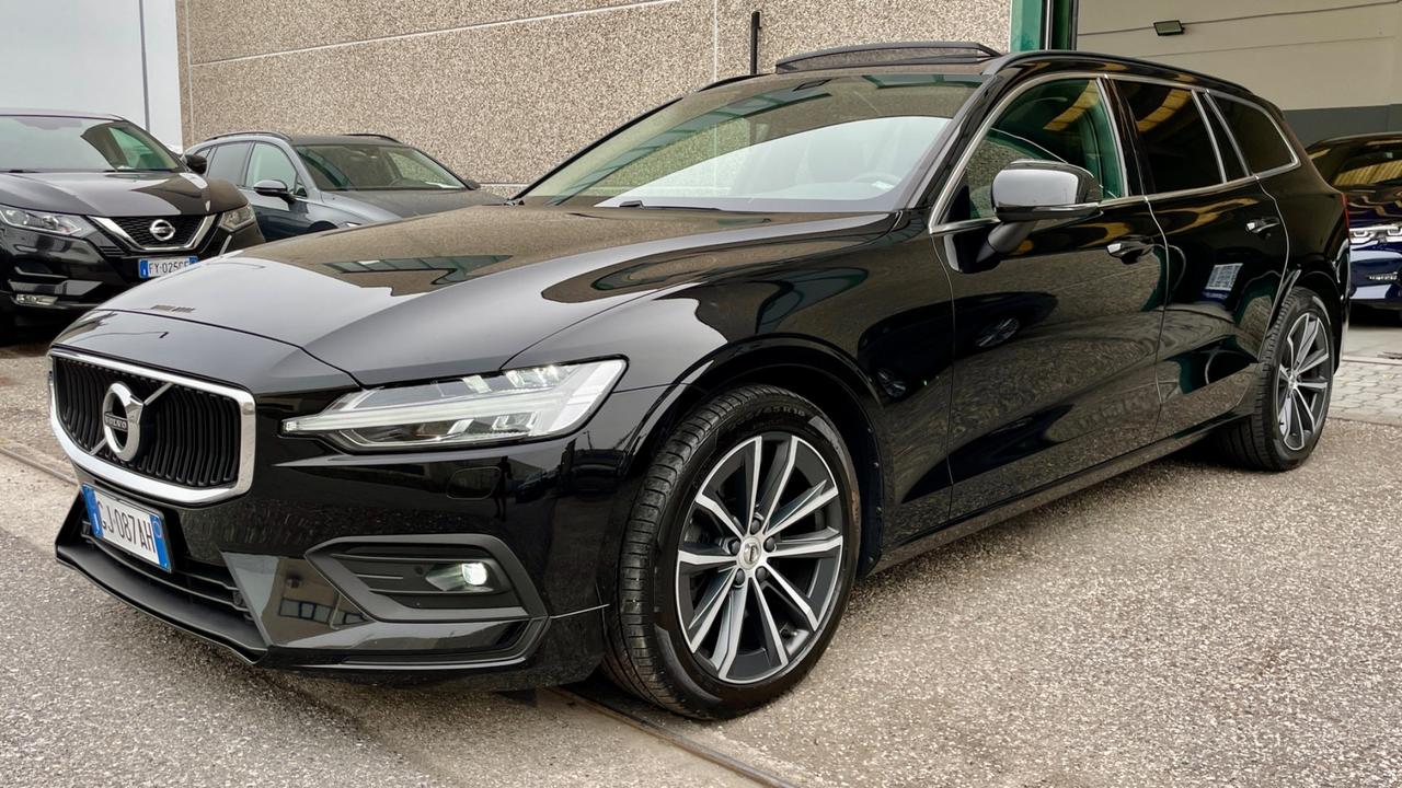 VOLVO V60 B4 2.0 GEARTRONIC MOMENTUM BUSINESS PRO 197CV - FULL LED, TETTO, SEDILI RISCALDABILI