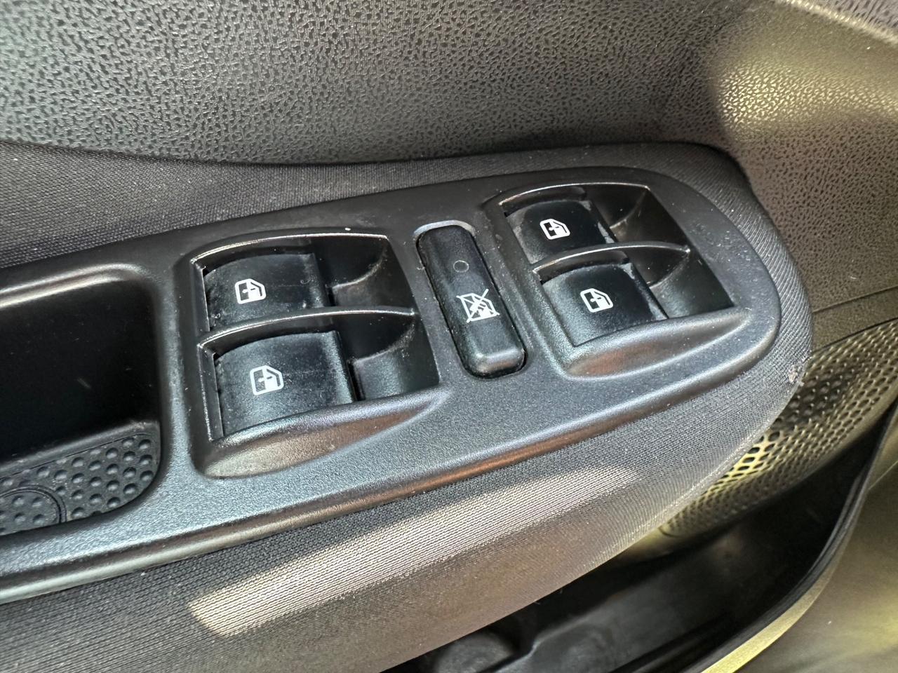 Fiat 500L 1.4 95 CV BENZ NEOPATENTATI- DOMENICA APERTI