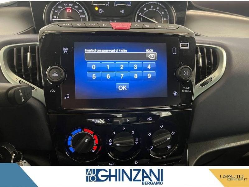 Lancia Ypsilon Ypsilon 1.0 FireFly 5 porte S&S Hybrid Platino