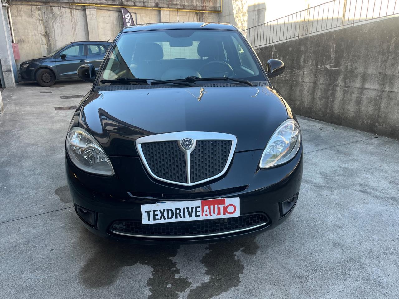 Lancia Ypsilon 1.3 MJT 75 CV Elle