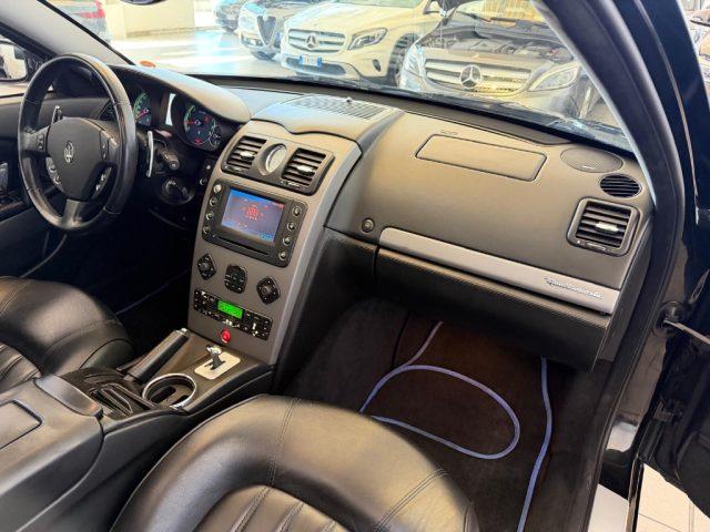 MASERATI Quattroporte 4.2 V8 //SERVICE BOOK//FULL
