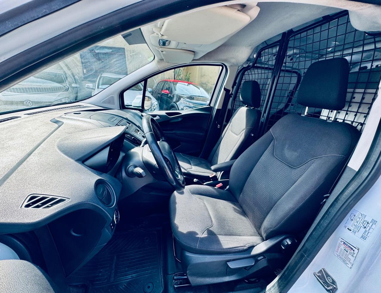 Ford Transit Courier 1.5 TDCi 75CV Van Trend