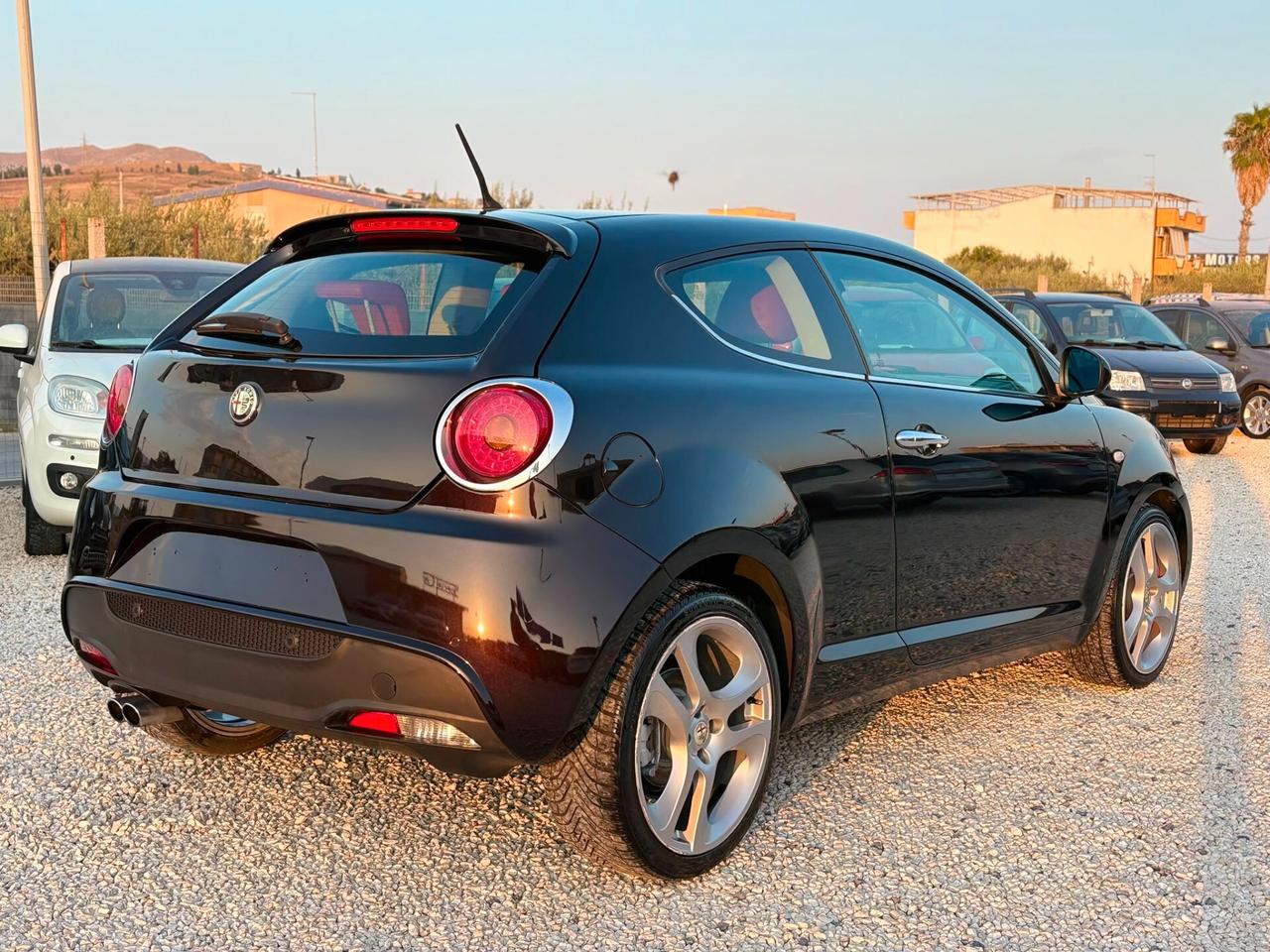 Alfa Romeo MiTo 1.4 T 155 CV Distinctive Premium Pack