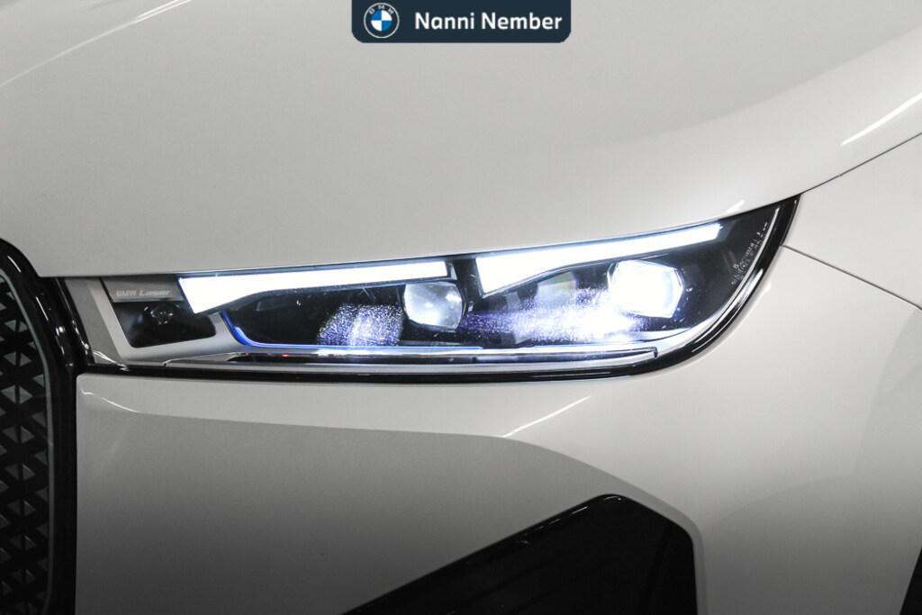 BMW iX 40 pacchetto sportivo xDrive