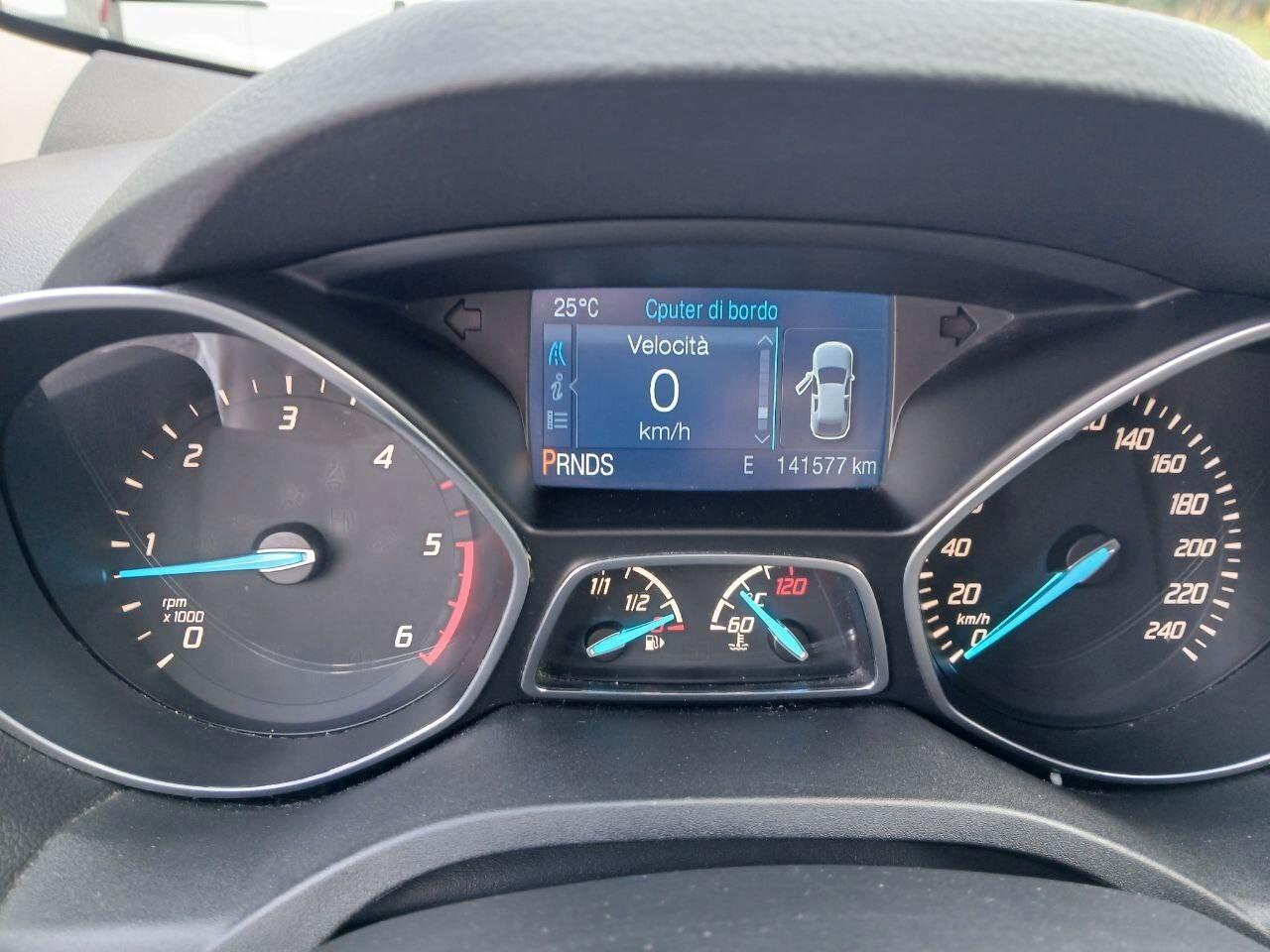 Ford Kuga 2.0 TDCI 140 CV 4WD Powershift