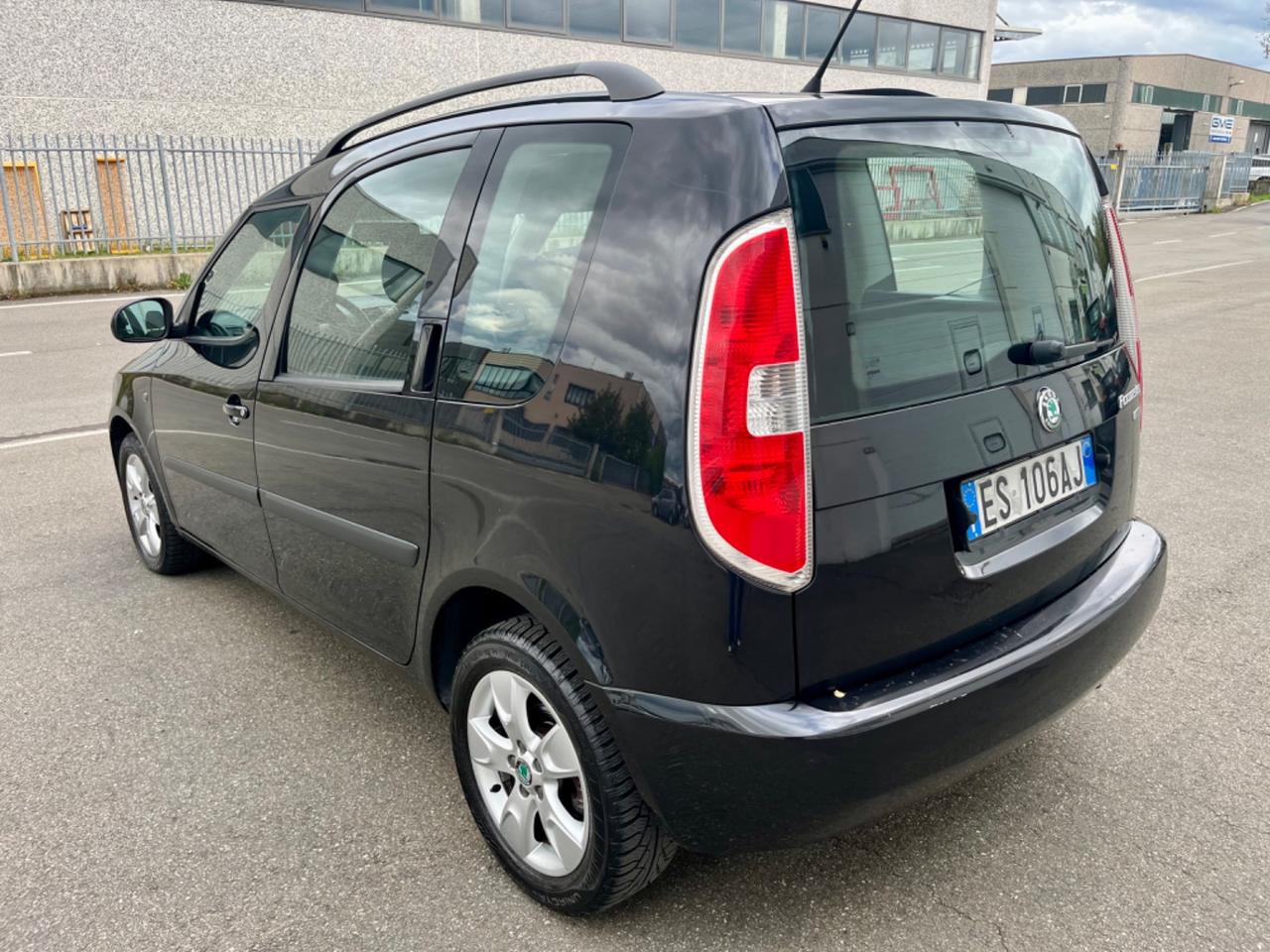 Skoda Roomster 1.2benz 2013 155.000km perfetta per neopatentati