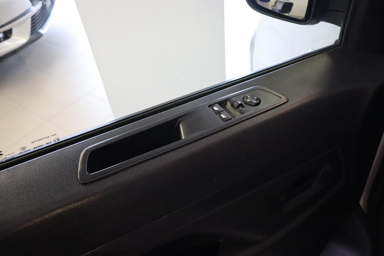 PEUGEOT EXPERT 1.5 BLUEHDI 100 CV LONG TRASPORTO FARMACI - ALIMENTI - H.A.C.C.P.