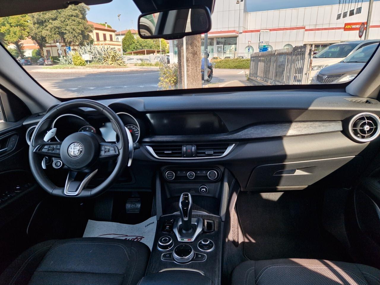 Alfa Romeo Stelvio 2.2 Turbodiesel 190 CV AT8 Q4 Business