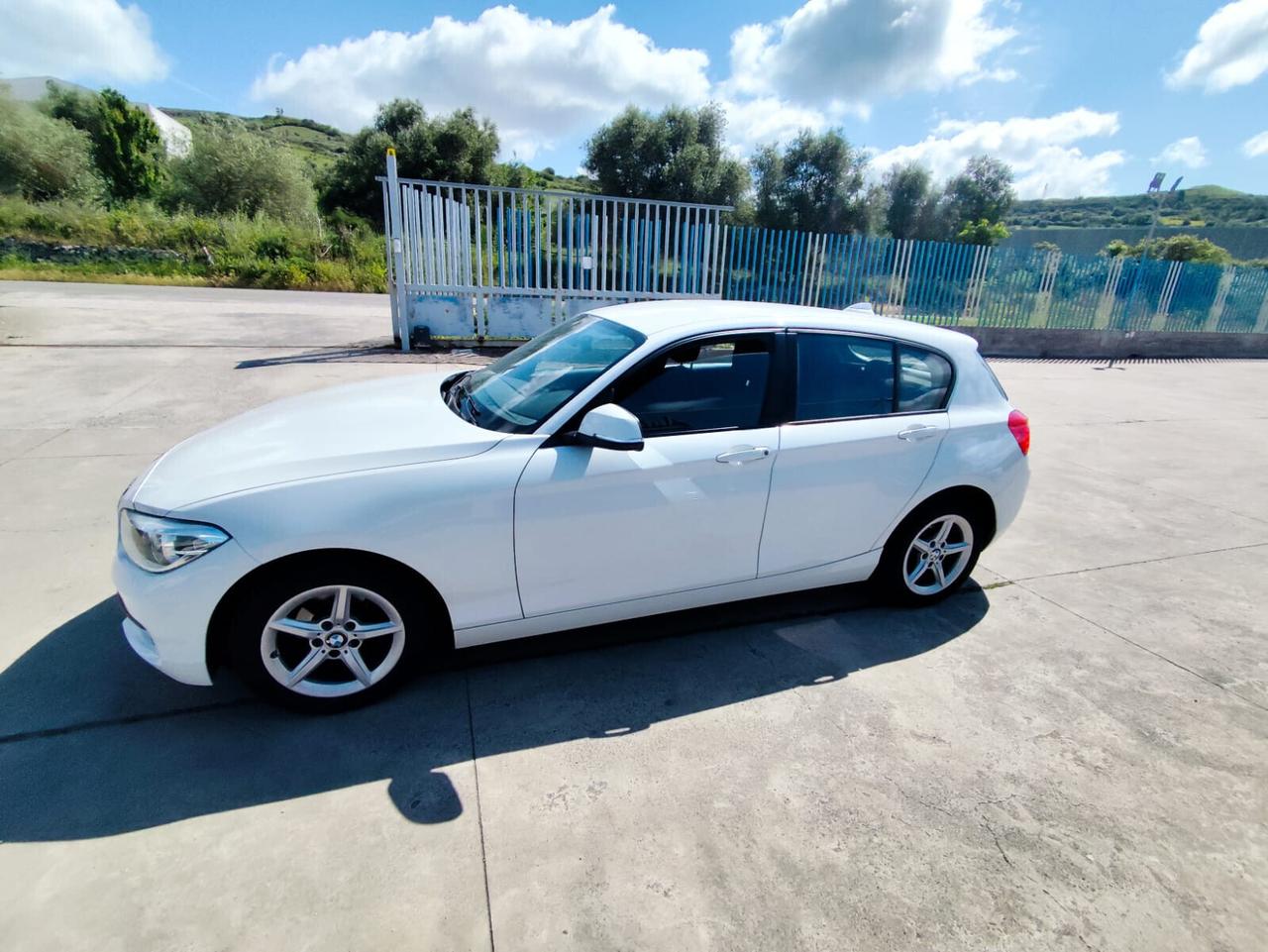 Bmw 116 116d 5p. Advantage