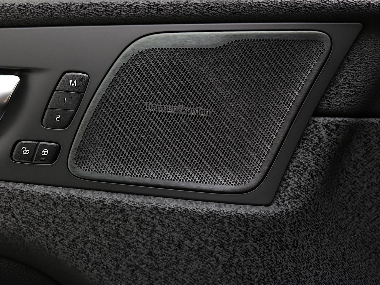 Volvo XC60 B4 AWD auto Inscription TETTO APRIBILE