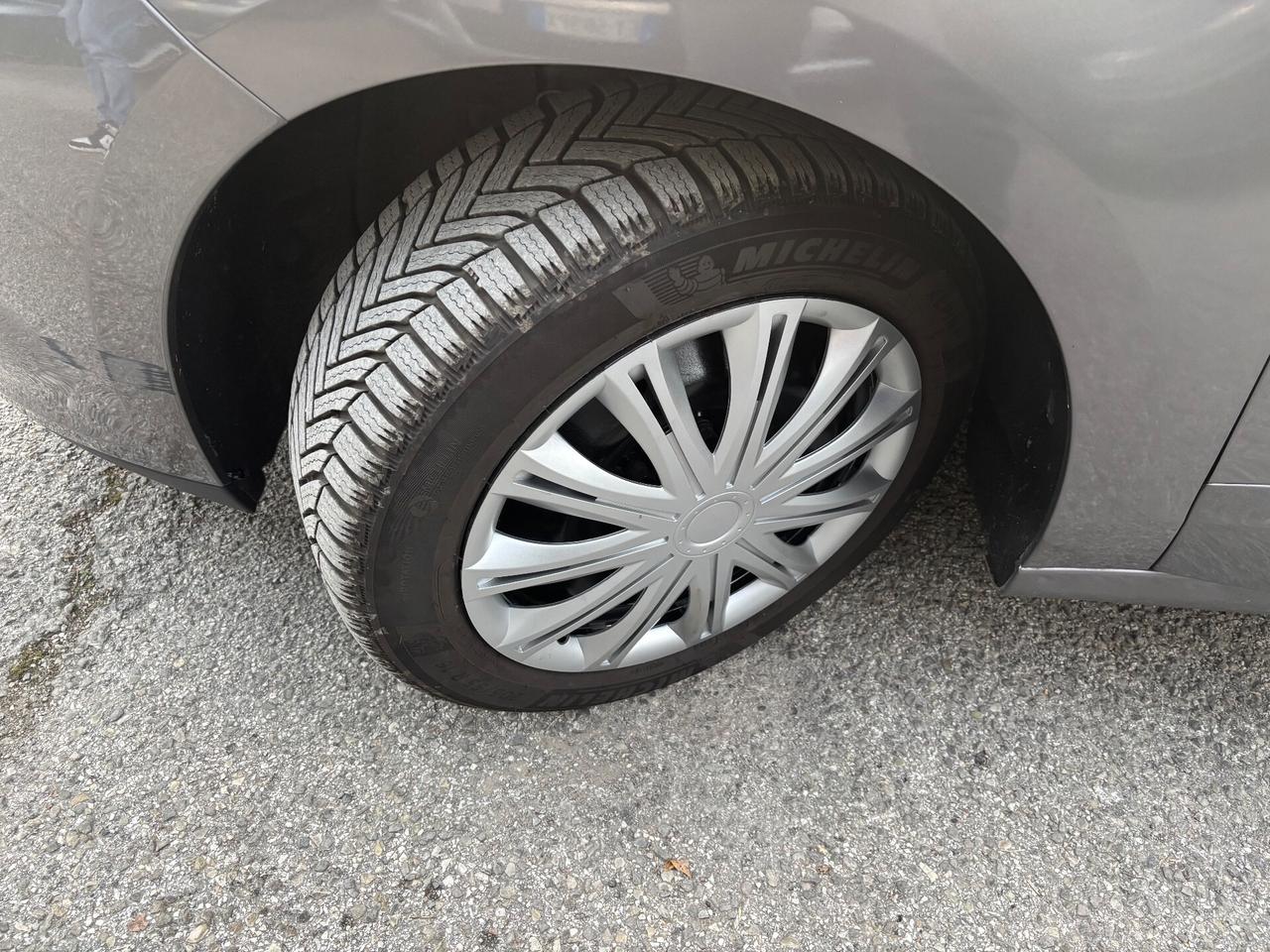 Renault Scenic 1.5 dCi 110CV Confort OK Neopatentati