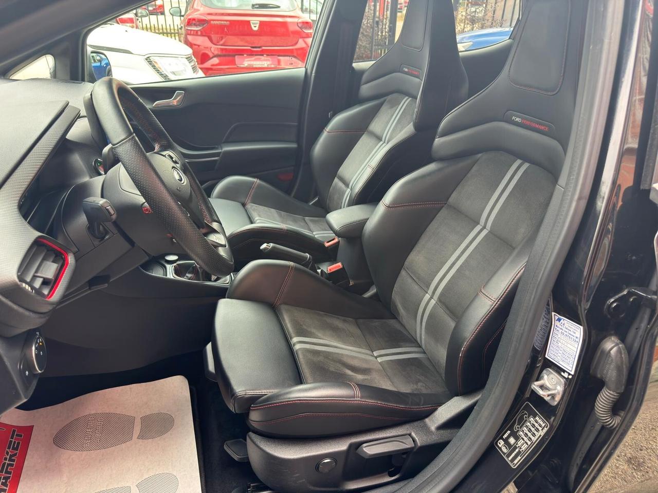 Ford Fiesta 1.5 Ecoboost 200 CV 5 porte ST