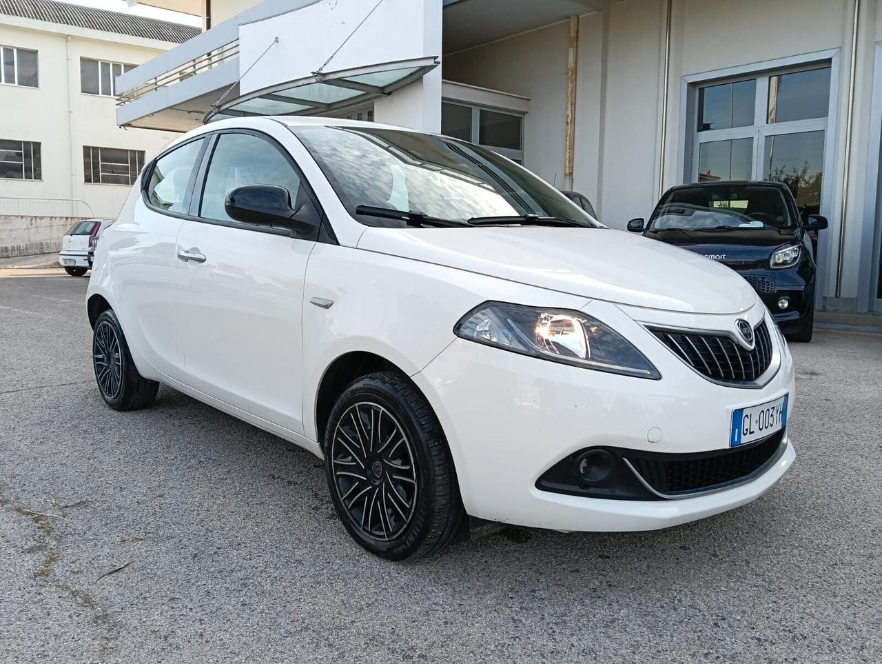 LANCIA YPSILON 1.0 HYBRID S&S