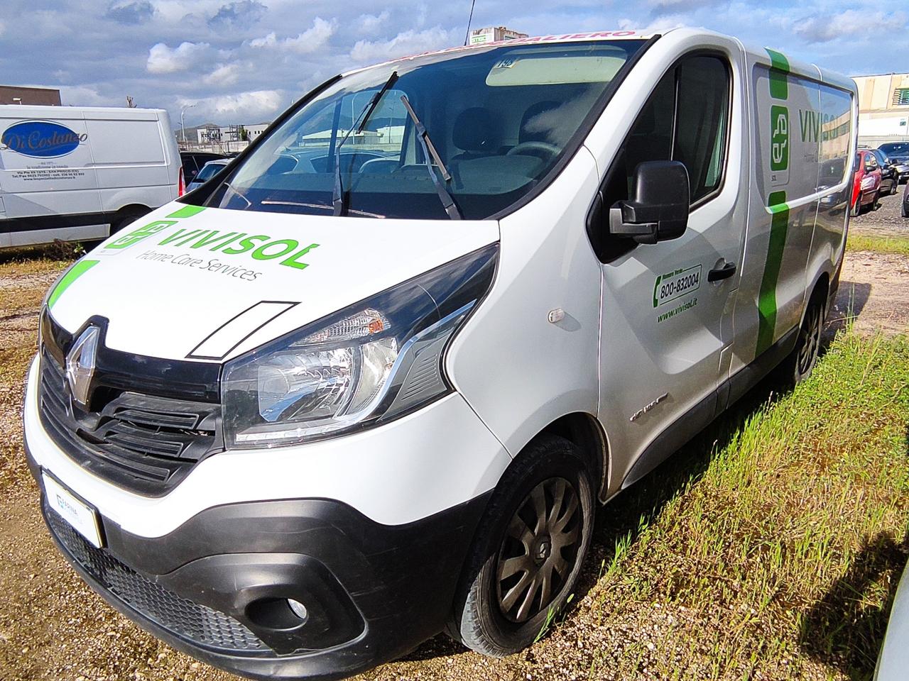 RENAULT TRAFIC L1H1 ALLESTITO