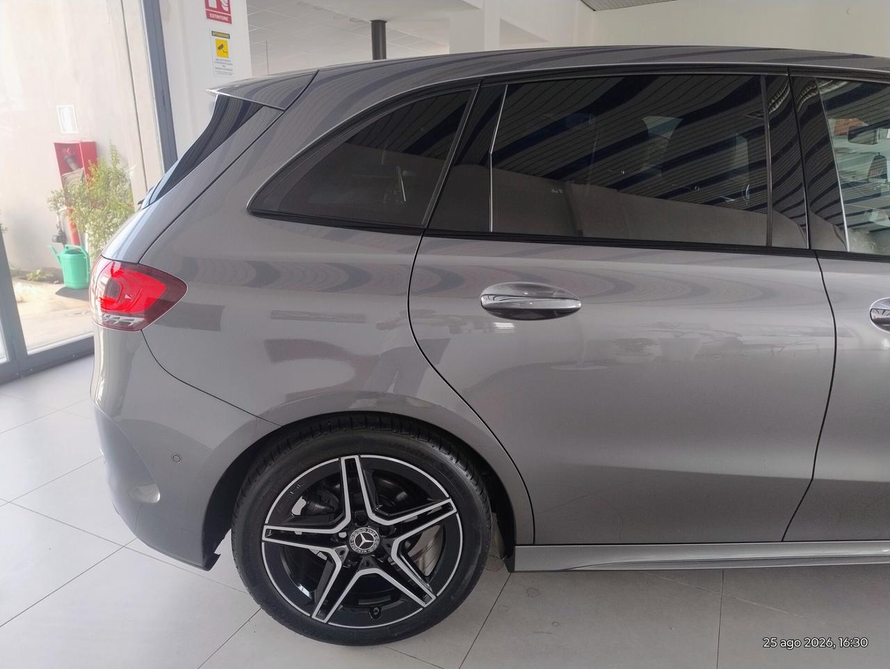 Mercedes-benz B 200 d Automatic Premium