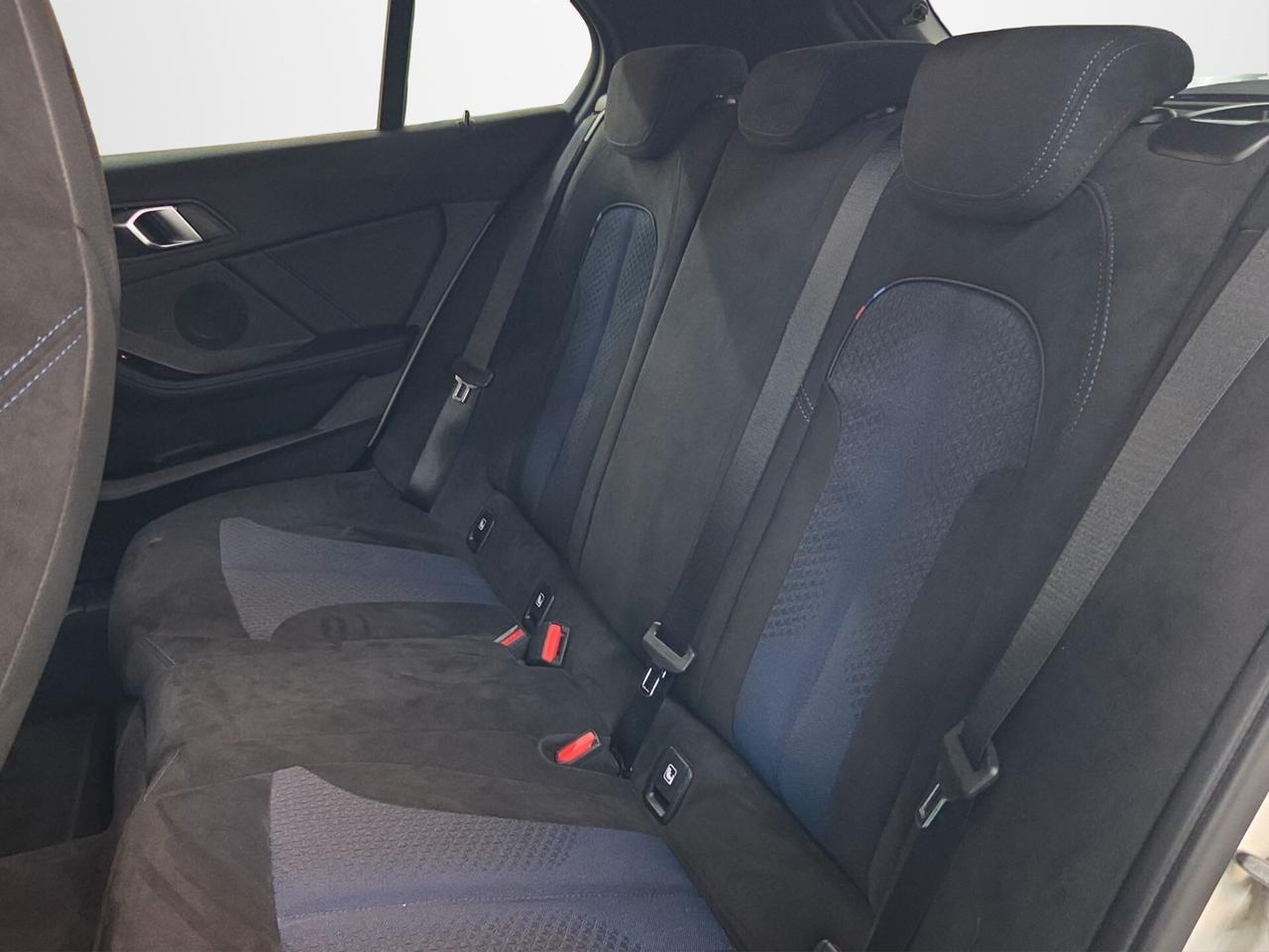 Bmw 118 118i 5p. Msport