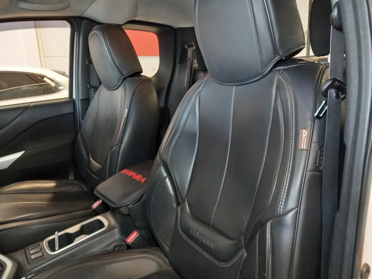 Nissan Navara 2.3 dCi 4WD King Cab Acenta