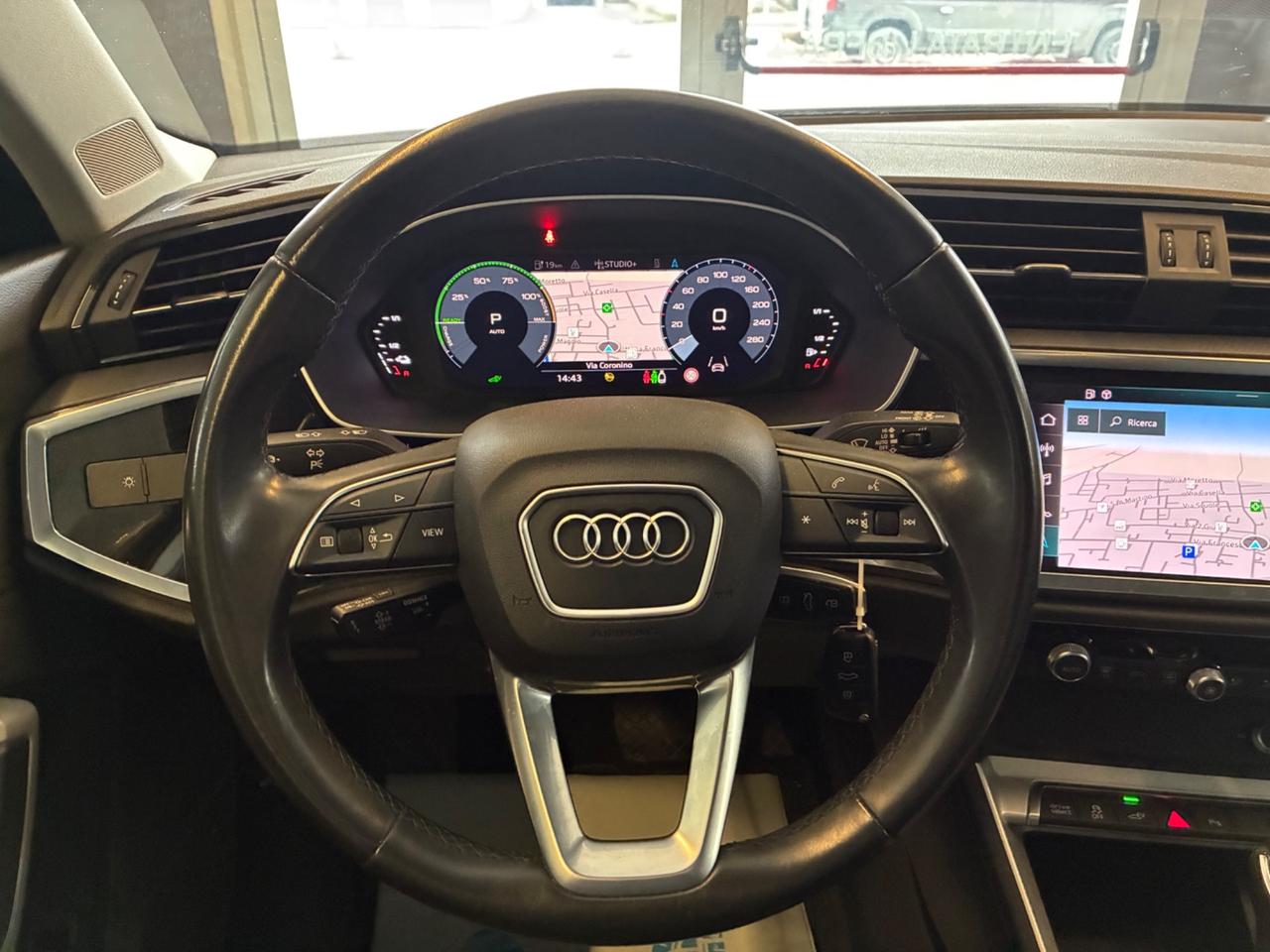 Audi Q3 45 Plug-in s-tronic 245cv Aziendale