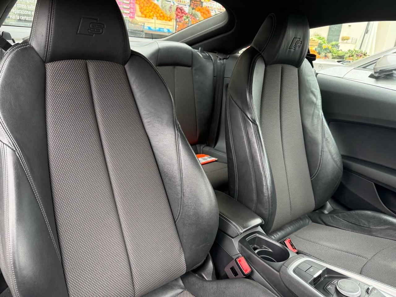 Audi Coupe TT Coupe 1.8 TFSI Design #9929