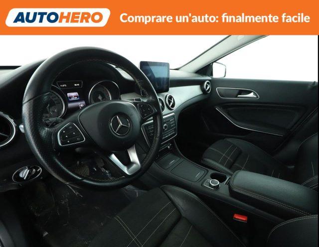 MERCEDES-BENZ GLA 200 d Automatic Sport
