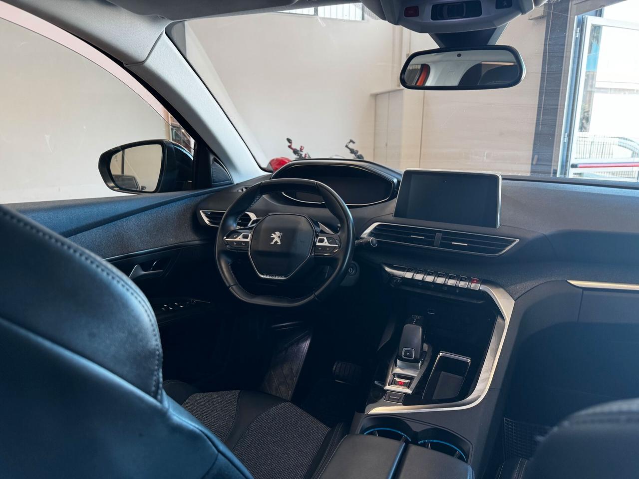 Peugeot 3008 BlueHDi 130cv EAT8 Allure 2020