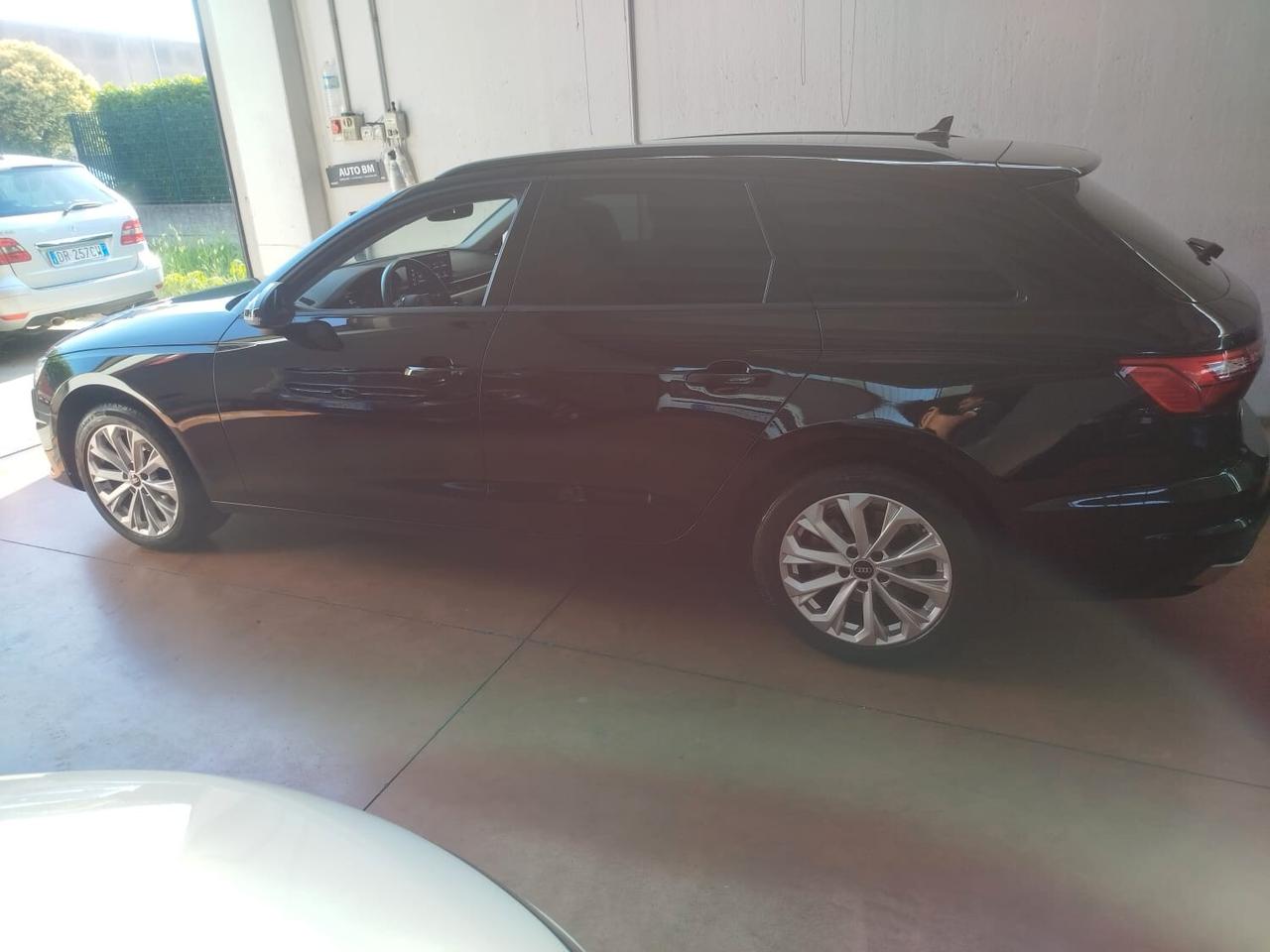 Audi A4 Avant 35 TDI S tronic Business