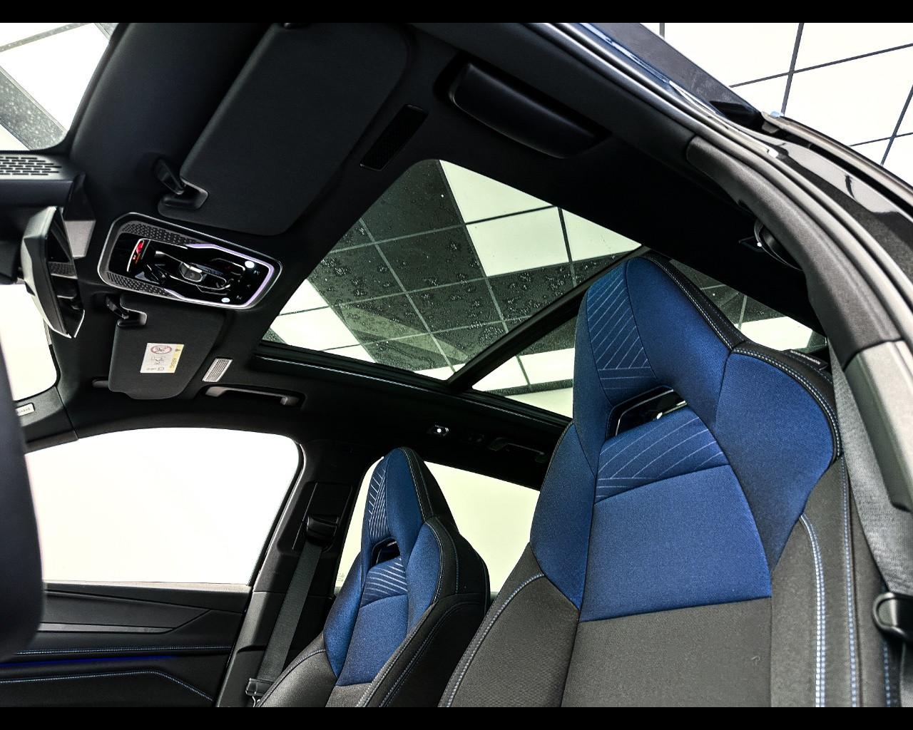 LYNK&CO 01 - 01 PHEV