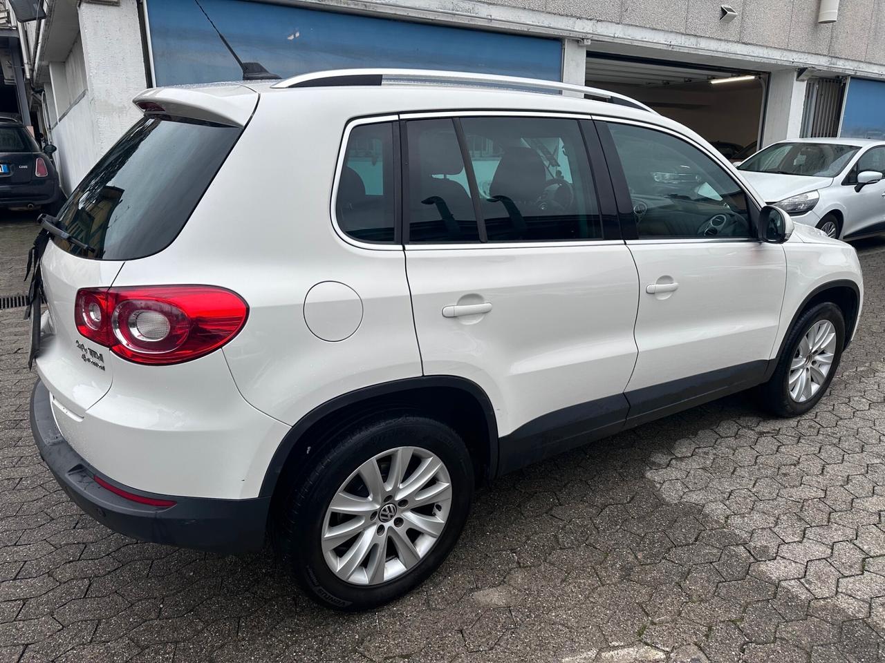 Volkswagen Tiguan 2.0 TDI DPF 4MOTION Sport & Style*EURO5*CERCHI
