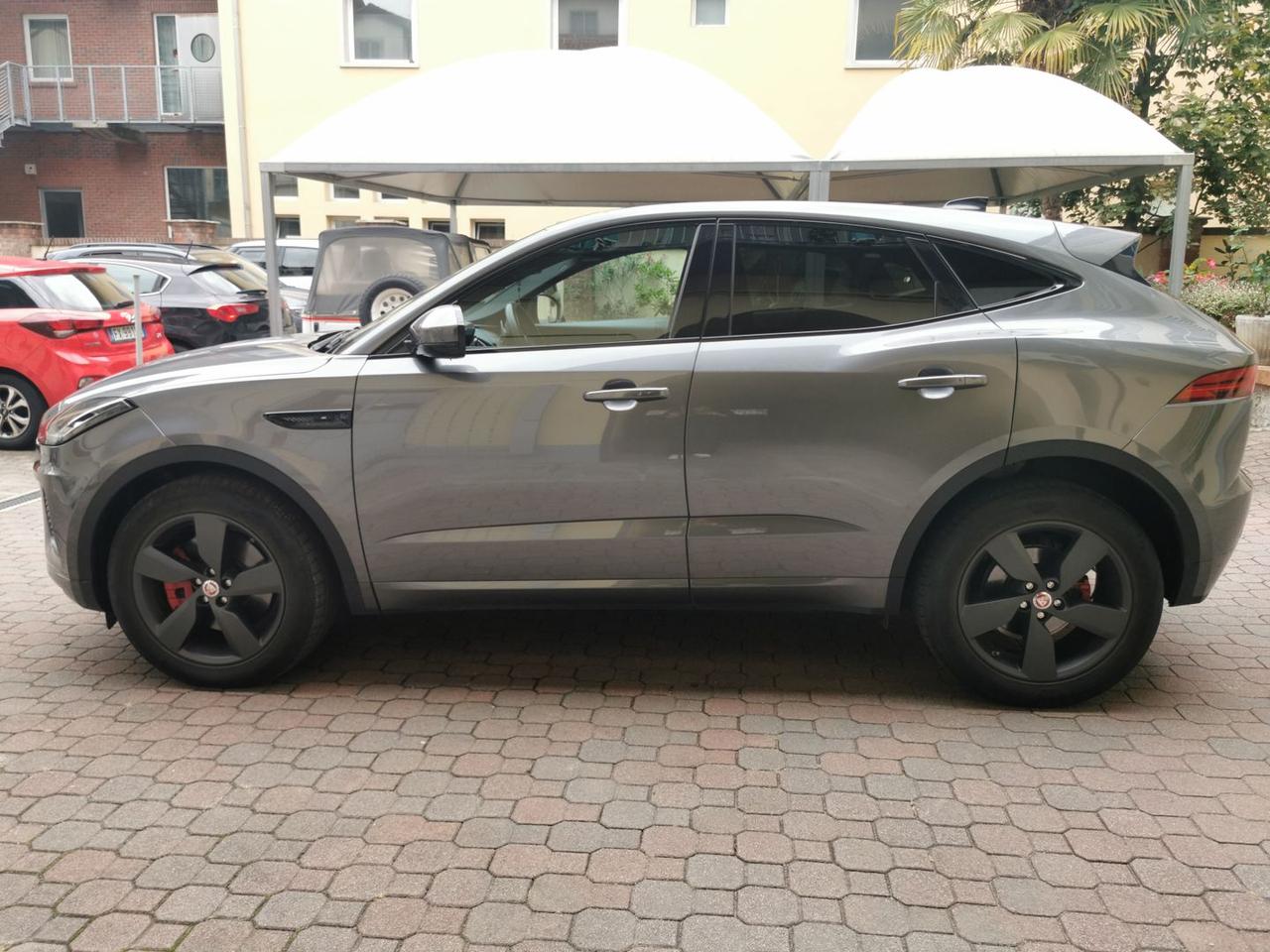 Jaguar E-Pace D 150 R-Dynamic