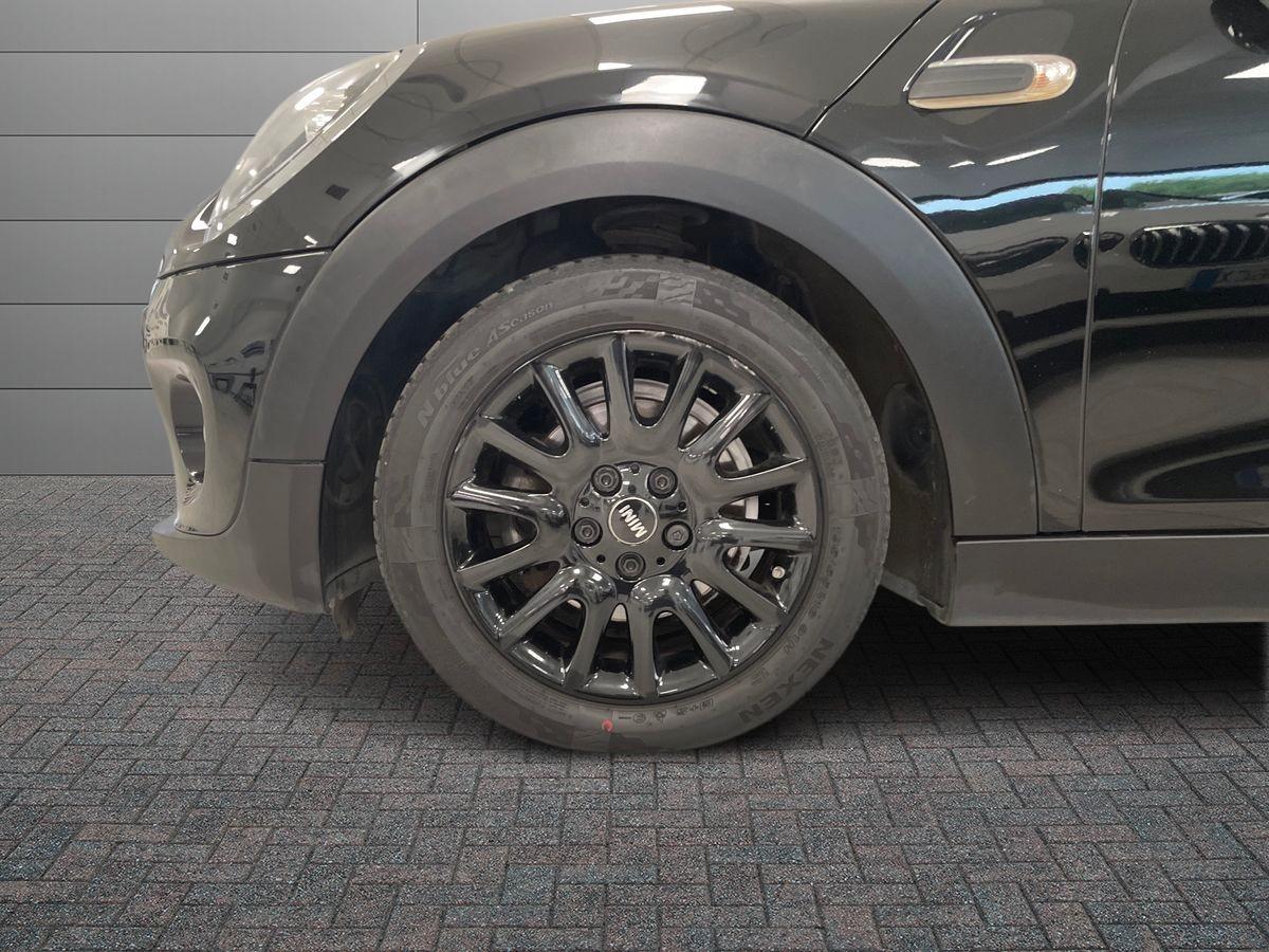 MINI Mini IV F55 2018 5p - Mini 5p 1.5 Cooper Business auto