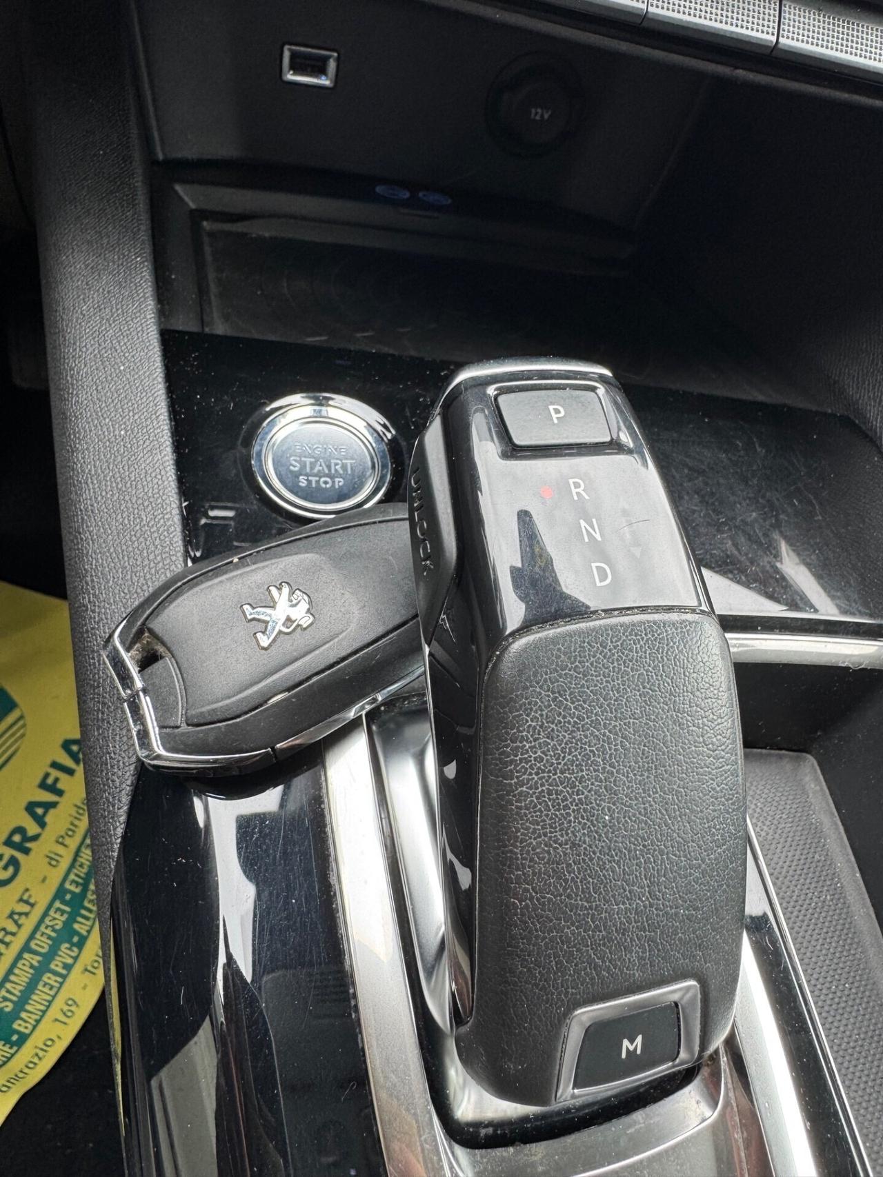 Peugeot 3008 HDi 130 EAT8 Allure Retroc led Iva