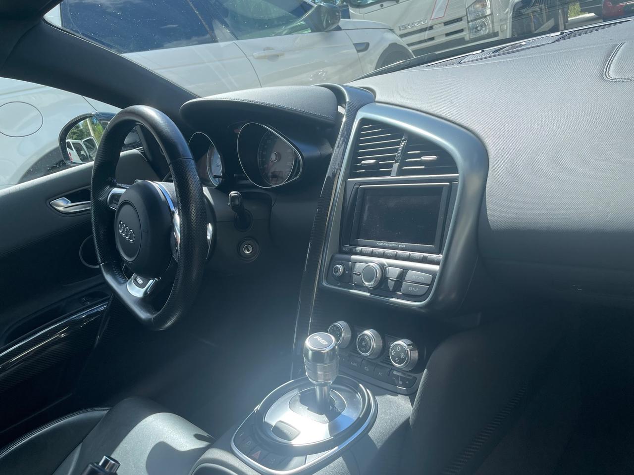 Audi R8 4.2 V8 FSI quattro R tronic