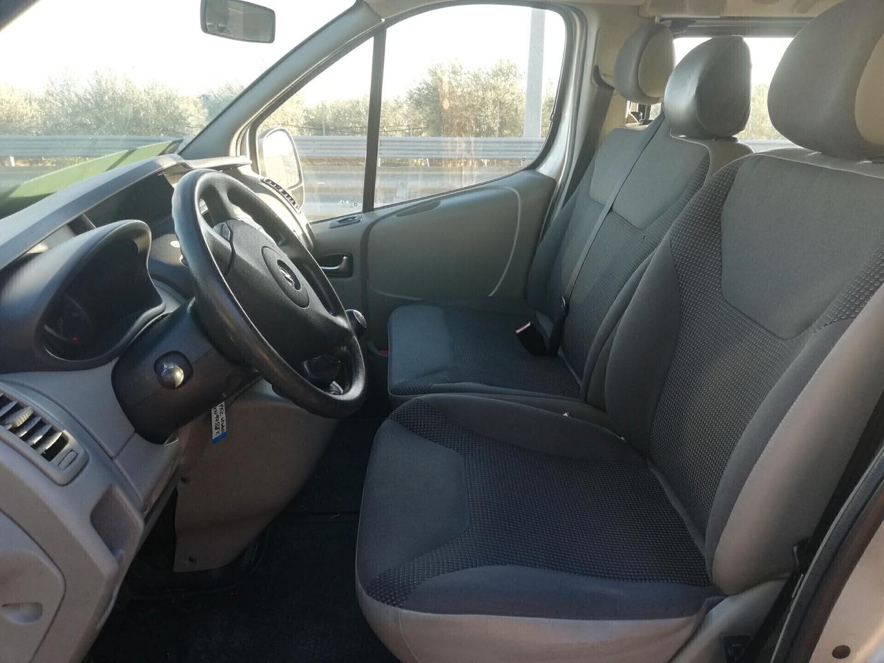 Opel Vivaro 9 posti