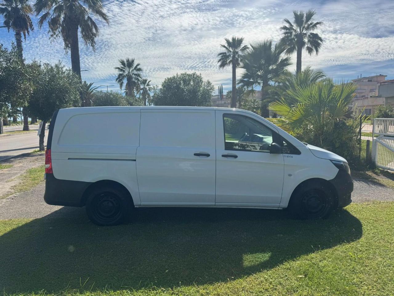 MERCEDES Vito 111 cdi compact E6