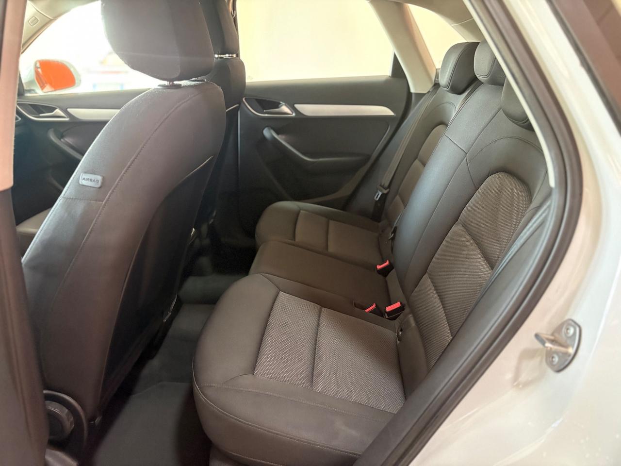 Audi Q3 2.0 TDI 120 CV Sport permuta e finanziamenti