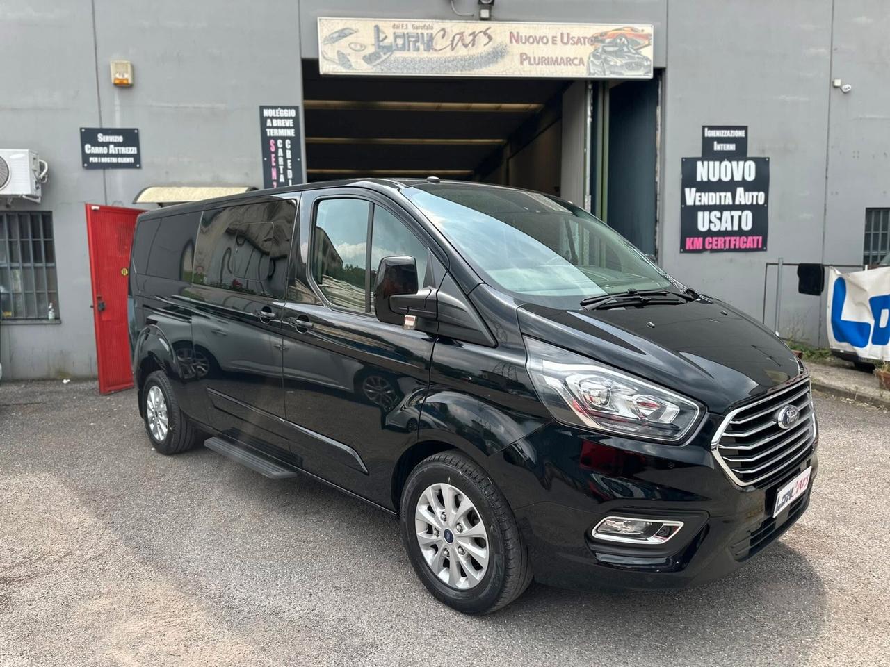 Ford Tourneo Custom 9 POSTI Shuttle Bus 320 2.0 TDCi 170CV aut. PL Tit.