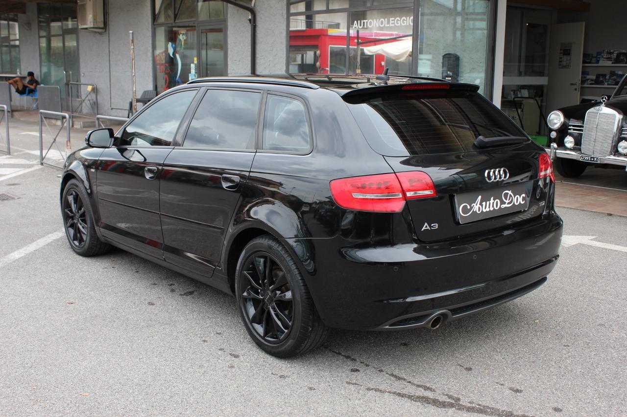 Audi A3 SPB 1.6 TDI 105 CV S-LINE
