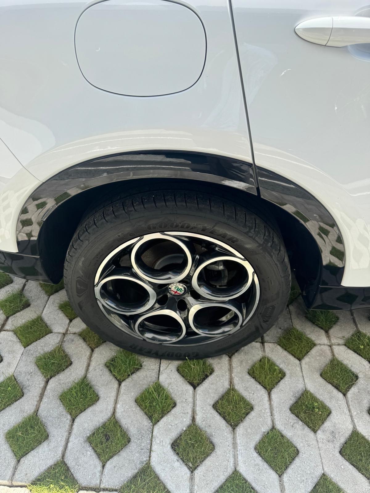 Alfa Romeo Tonale 1.6 diesel 130 CV TCT6 Ti