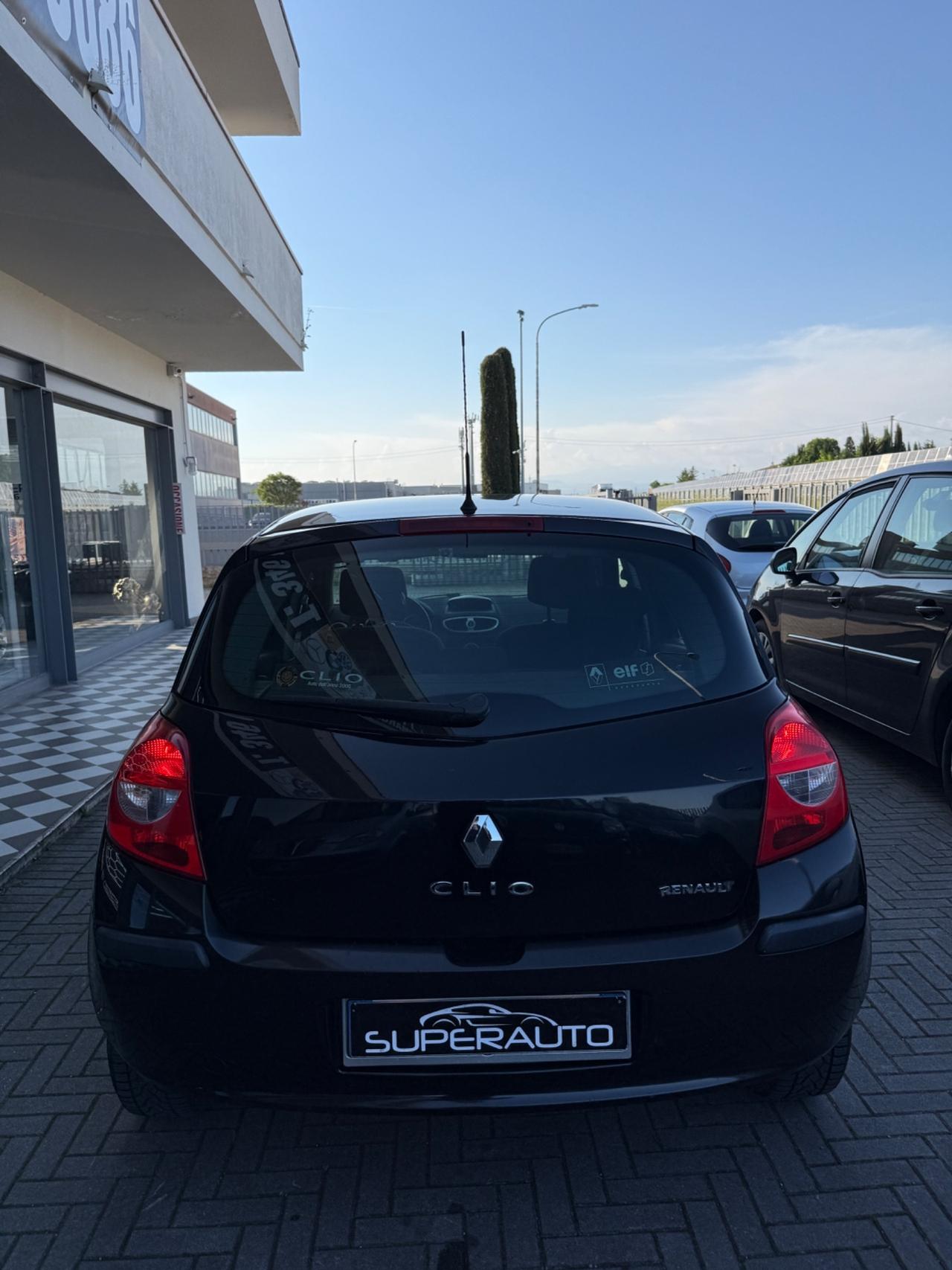 Renault Clio 1.2 16V 5 porte Luxe