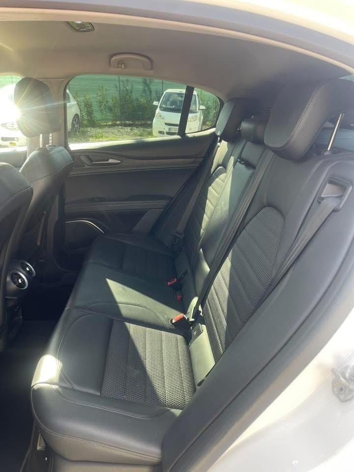 Alfa Romeo Stelvio 2.2 Turbodiesel 210 CV AT8 Q4 Super