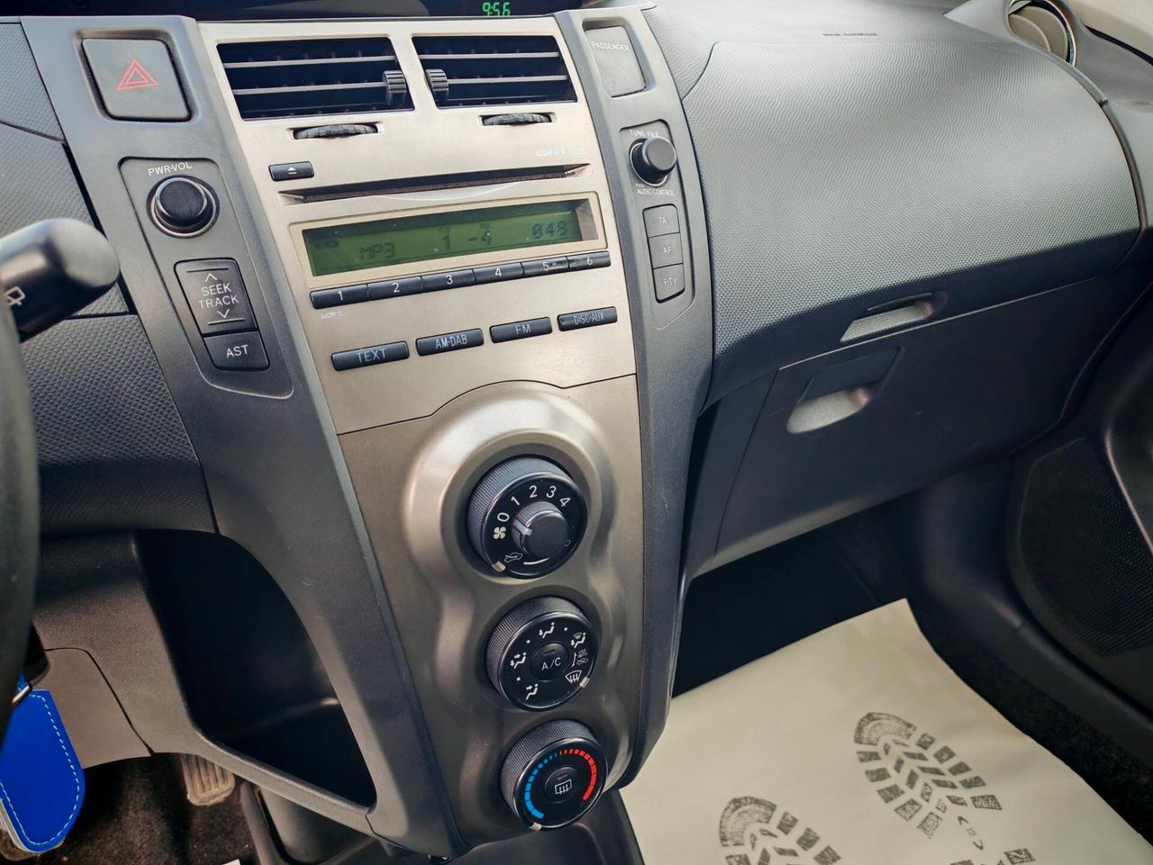 Toyota Yaris 1.4 D-4D Full Optional 2009