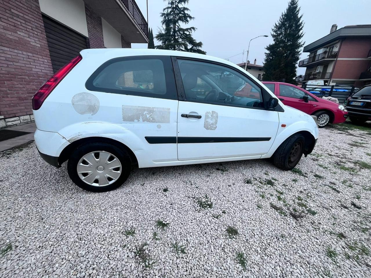 Ford Fiesta 1.4 TDCi aut. 3p. Titanium