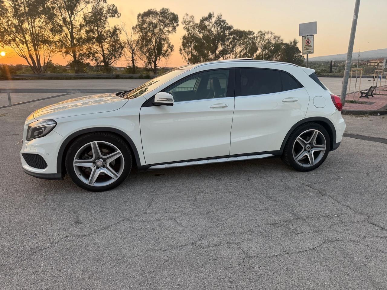 Mercedes-benz GLA 220 200 CDI Automatic Premium