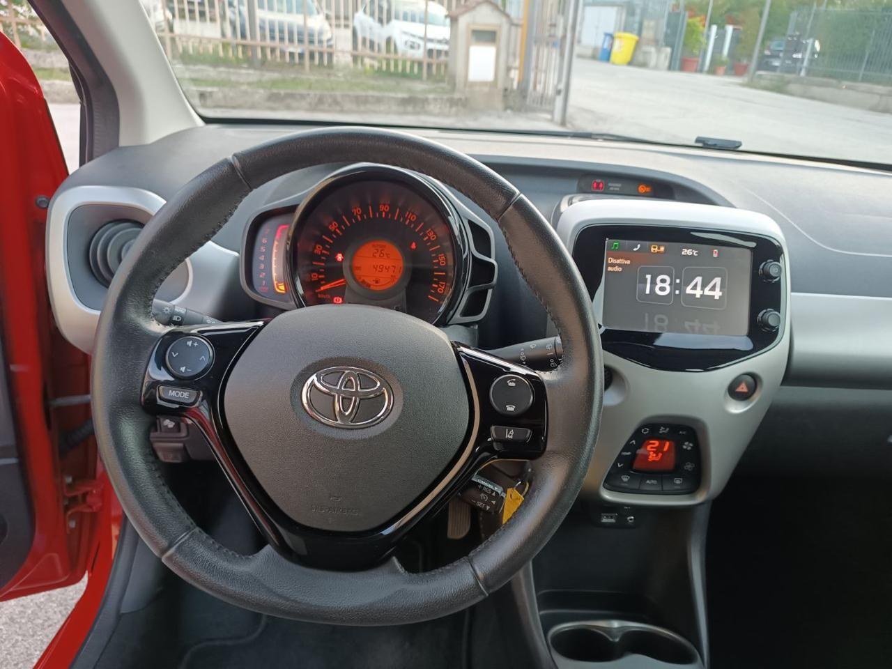 TOYOTA Aygo 1.0 VVT-i 69 CV 5 porte x-play