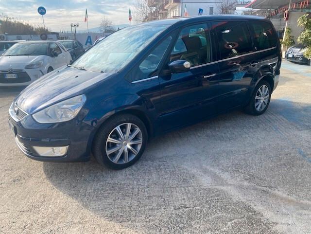 Ford Galaxy 2.0 TDCi 140 CV Ghia DPF