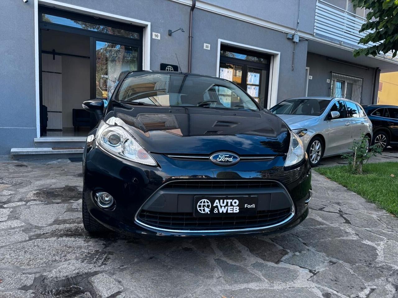 FORD FIESTA 1.4 TDCi 68cv 3p TITANIUM NEOPATENTATI