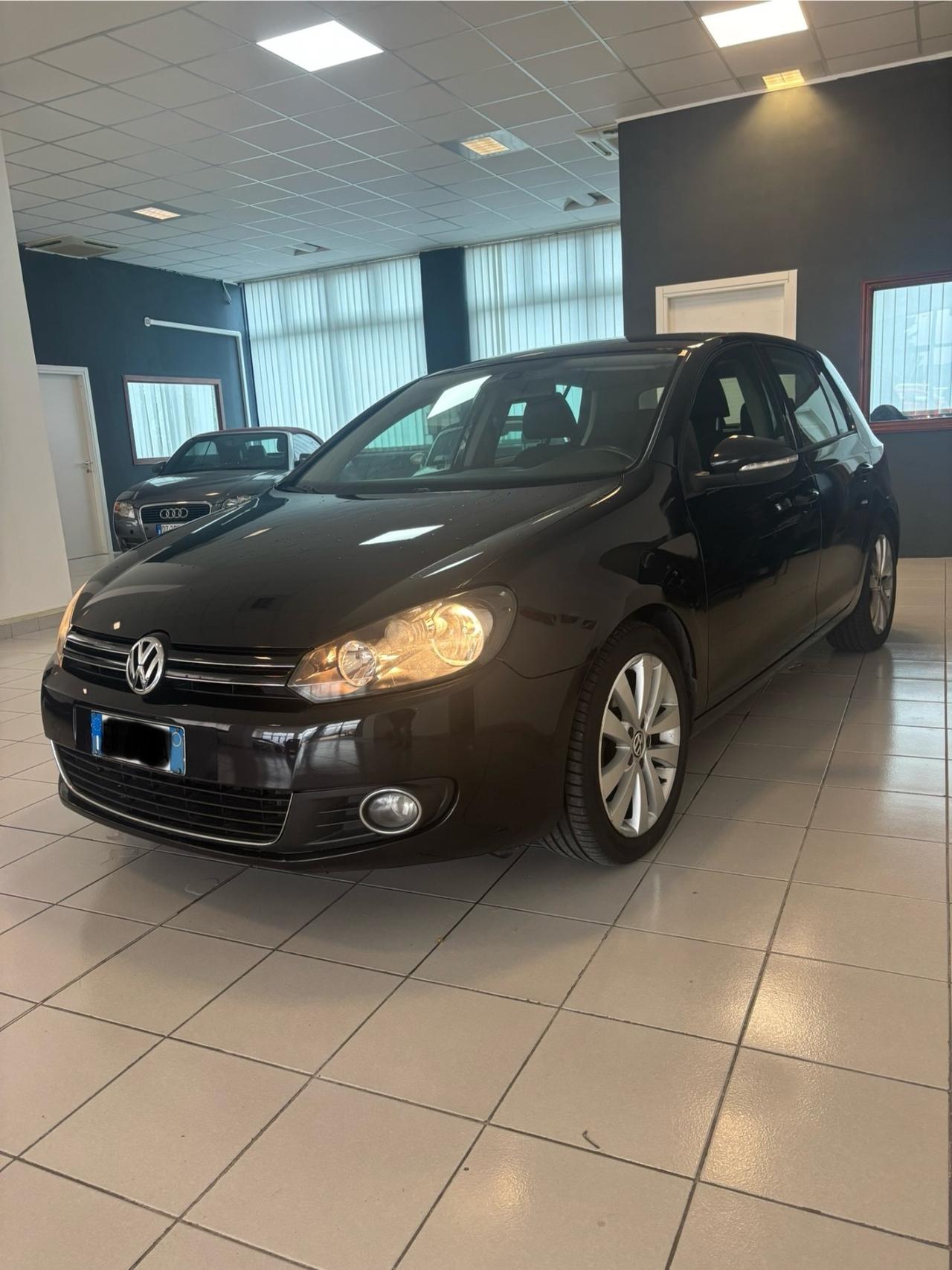 Volkswagen Golf 1.6 TDI DPF 5p. Highline