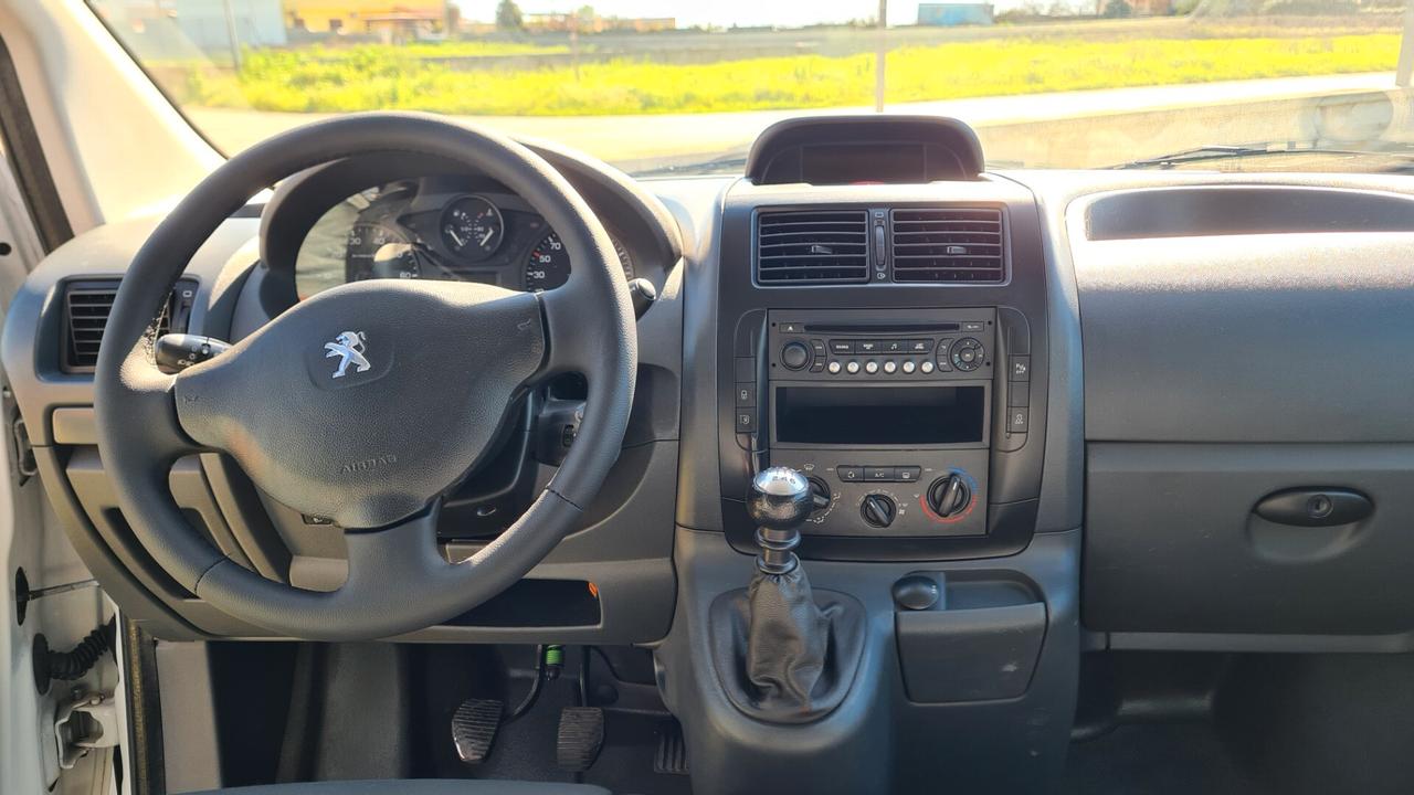 Peugeot Expert 2.0 HDi 125cv 11 QL H1L1 2014